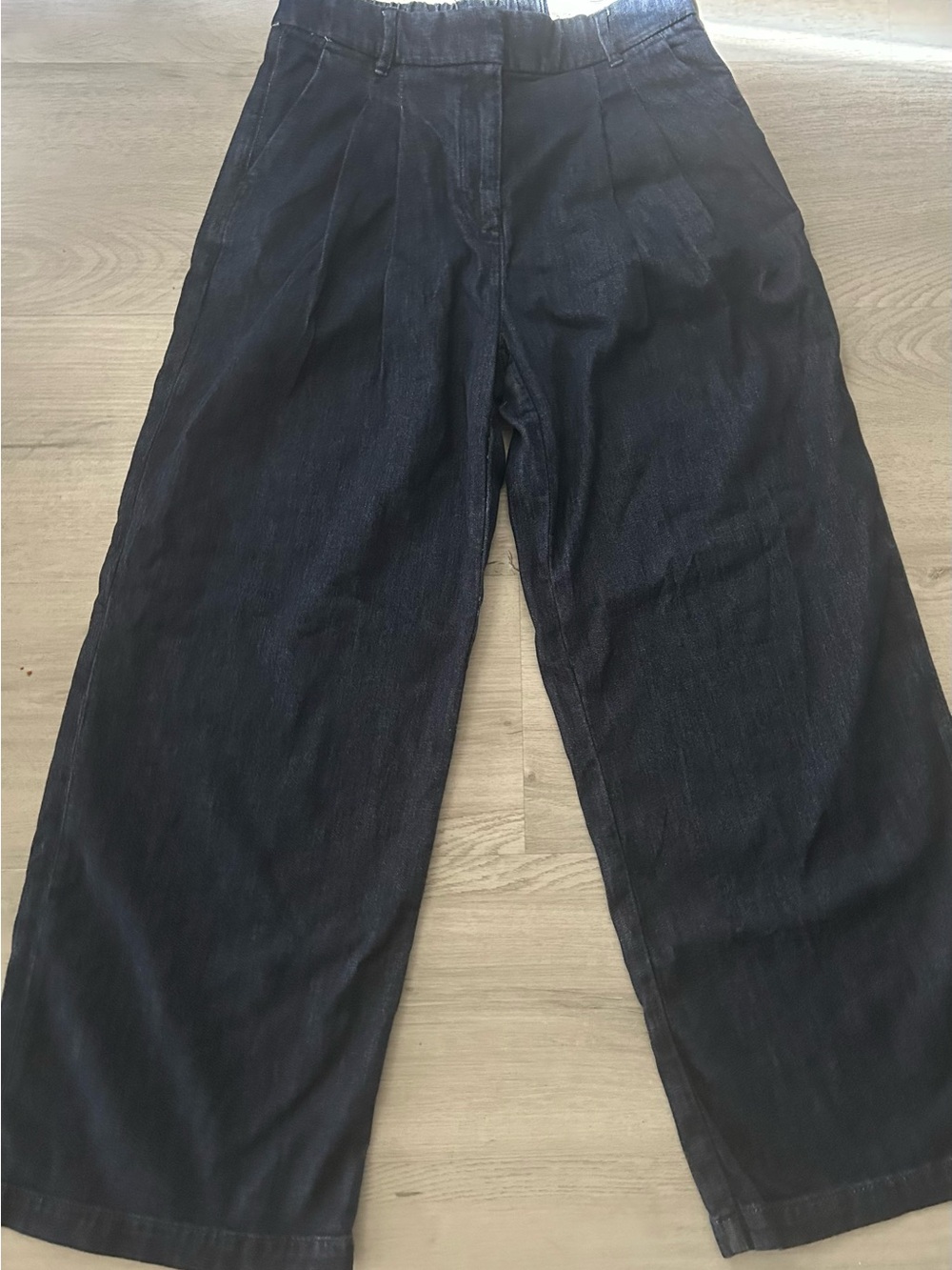 American Eagle Outfitters Women’s Wide-Leg Corduroy Pants in Dark Navy